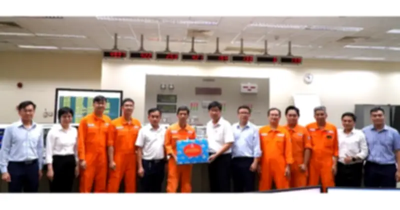 Hướng về người lao động: Đổi mới sáng tạo, nâng cao năng suất