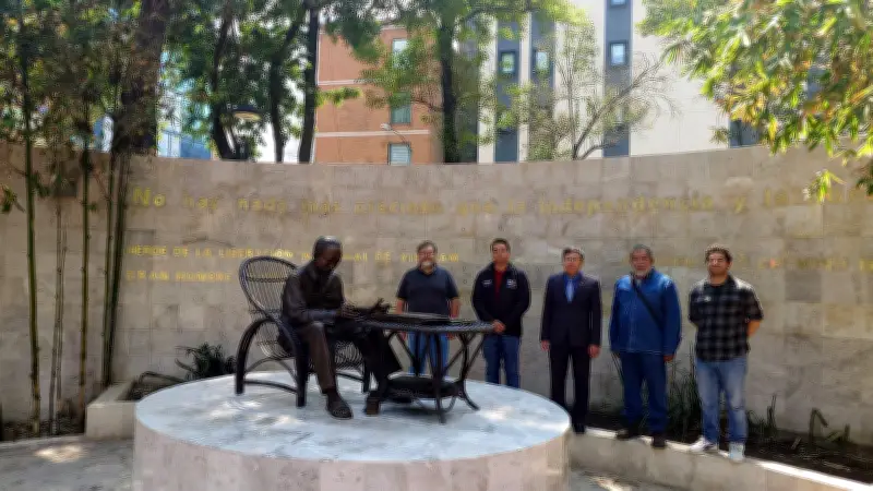 Hình ảnh dòng sông Mai giữa lòng thủ đô Mexico City