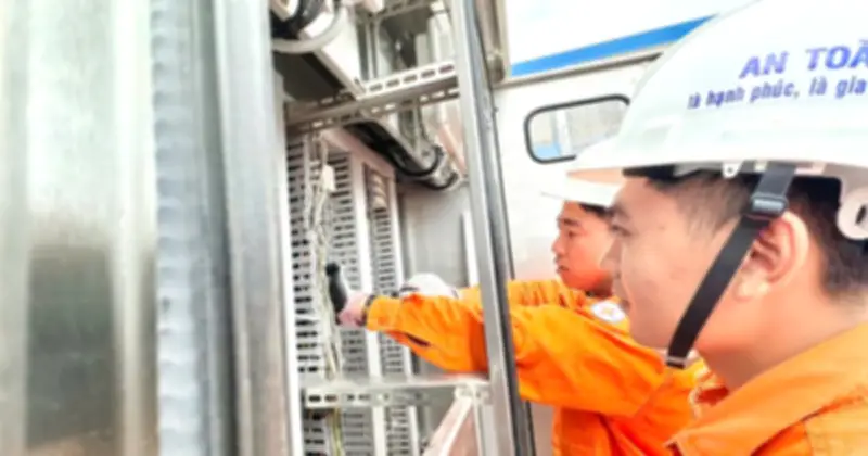 Hành trình 50 năm thắp sáng TP.HCM: Từ hệ thống cũ kỹ đến lưới điện thông minh