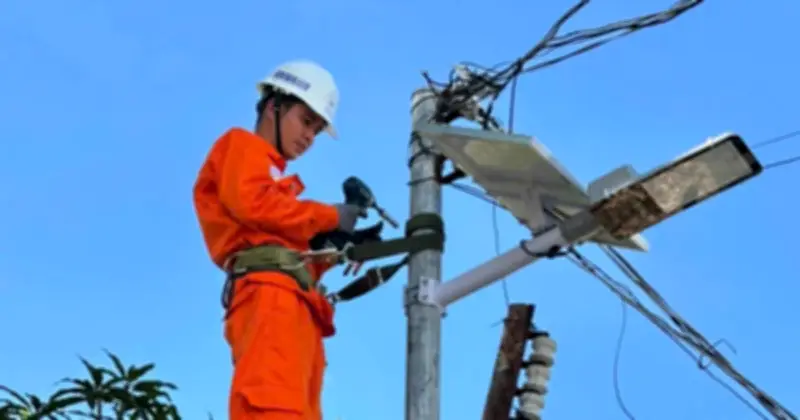 Hành trình từ đèn dầu đến ánh sáng hiện đại: 50 năm điện TP.HCM