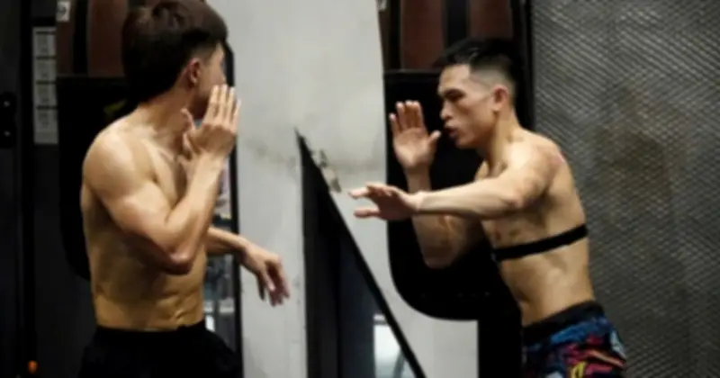 Hành trình từ y sĩ đến võ sĩ quyền anh chuyên nghiệp của Nguyễn Công Tuấn