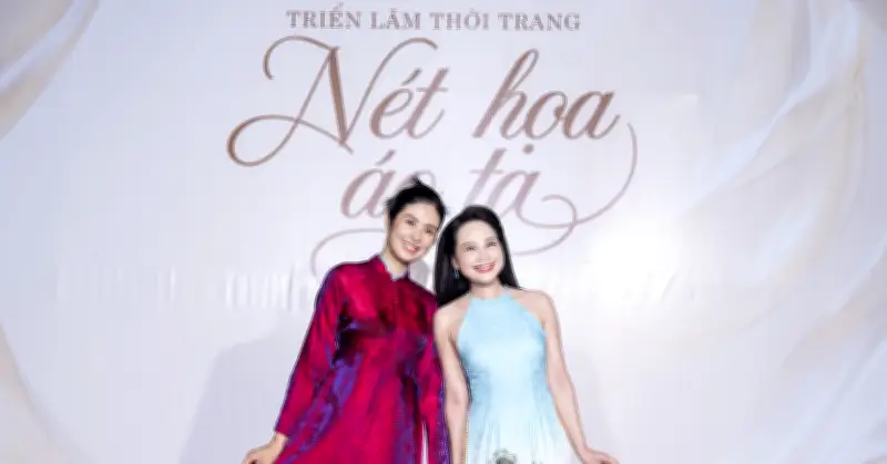 Hoa hậu Ngọc Hân, MC Mỹ Lan hội ngộ ở di tích nghìn tuổi ngày nóng đỉnh điểm
