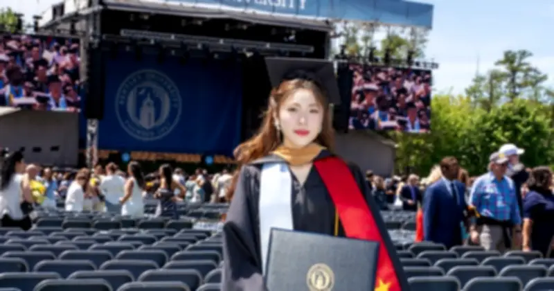 Hoa hậu Thanh Thảo tốt nghiệp đại học tại Mỹ với GPA 3.8, thành thạo 3 ngoại ngữ