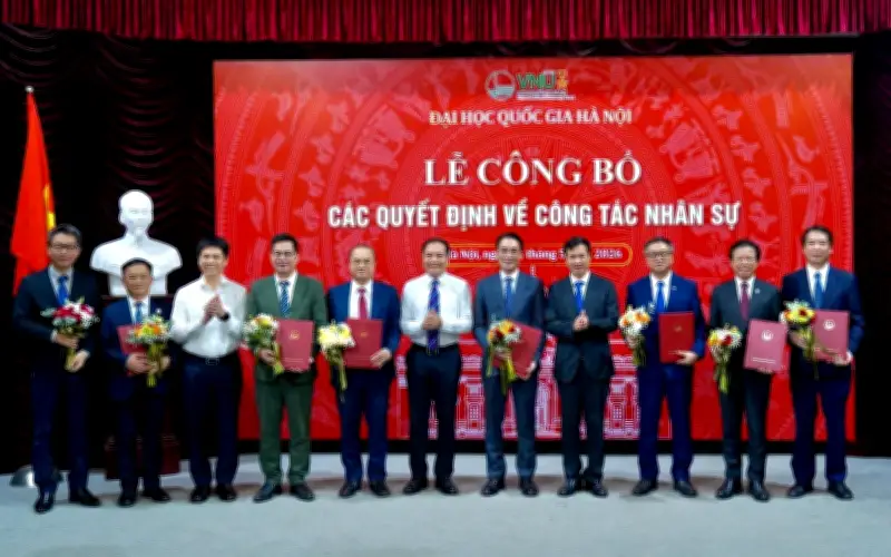 ĐHQG Hà Nội bổ nhiệm loạt hiệu trưởng, phó hiệu trưởng các trường thành viên
