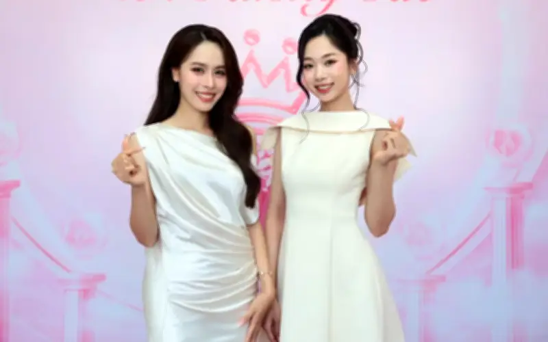 Á hậu Ngọc Hằng đại sứ thủy đường rạng rỡ tại ngày hội tuyển sinh Hoa hậu Việt Nam