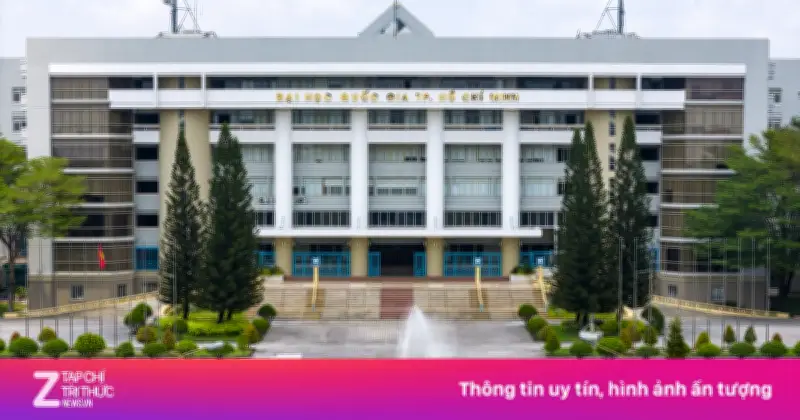 Đại học Quốc gia TP.HCM bổ nhiệm hai giáo sư thỉnh giảng hàng đầu thế giới