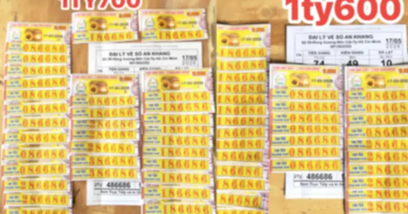 Đại lý vé số TP.HCM bán trúng 9 cọc vé giải an ủi, khách trúng 7,2 tỉ đồng