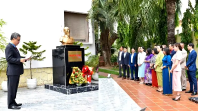 Đại sứ quán Việt Nam tại Angola gặp mặt cộng đồng nhân dịp đầu năm