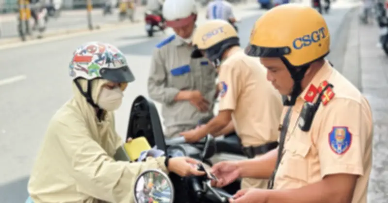 Đi sai làn đường tại TP.HCM: Thực trạng nhức nhối và mức phạt mới