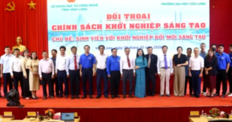 Đối thoại chính sách khởi nghiệp sáng tạo cho sinh viên tại Vĩnh Long