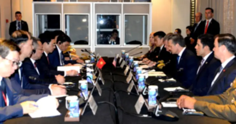 Đại tướng Phan Văn Giang hội đàm với Bộ trưởng Quốc phòng Mỹ, Singapore, Úc, Ý