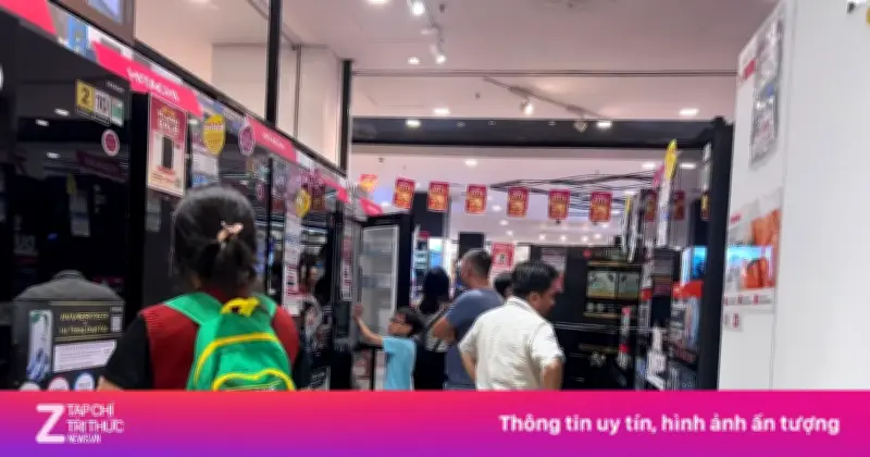 Điện lạnh vẫn đắt hàng dù TP.HCM đã vào mùa mưa