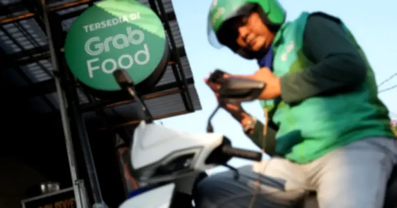 Indonesia hạ trần phí nền tảng gọi xe từ 20% xuống 8%