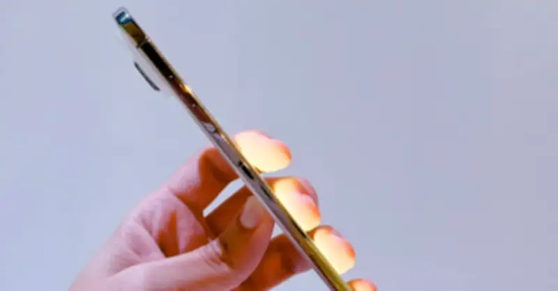 iPhone Air: Thiết kế mỏng nhẹ ấn tượng nhưng doanh số không như kỳ vọng