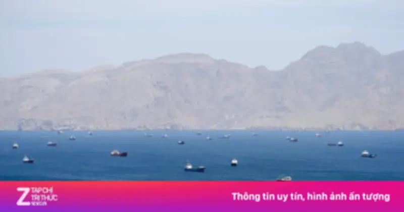 Iran ban hành quy định mới về Hormuz, 16 căn cứ Mỹ bị thiệt hại