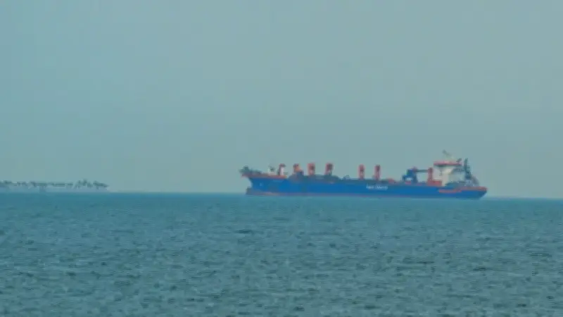 Iran công bố cơ chế mới quản lý eo biển Hormuz, đàm phán với Mỹ có tiến triển