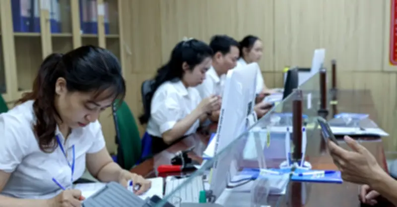 Điều kiện tiếp nhận vào công chức cấp xã mới nhất