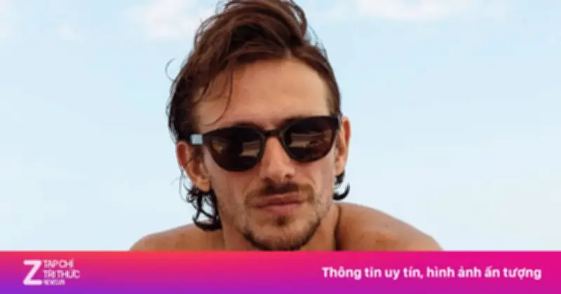 Jake Hall qua đời ở tuổi 35 trong kỳ nghỉ tại Tây Ban Nha, chấn thương nặng ở đầu