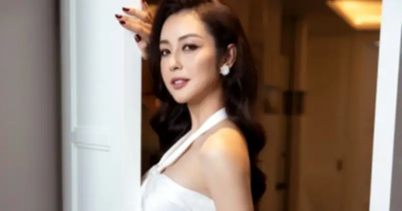 Jennifer Phạm khoe ảnh tình cảm bên chồng doanh nhân, cuộc sống hôn nhân viên mãn