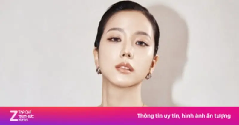 Jisoo bị tố mượn đồ thiết kế 6 tháng chưa trả