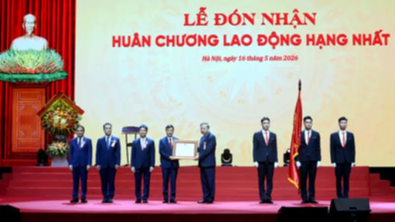 Kỷ niệm 120 năm truyền thống Đại học Quốc gia Hà Nội