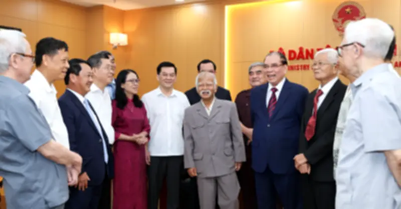 Kỷ niệm 80 năm ngành dân tộc: Nước mắt và niềm tự hào