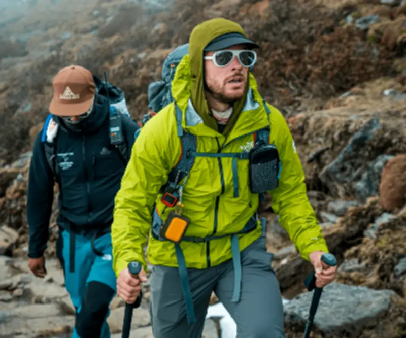 Kỳ tích hiếm có về chinh phục đỉnh Everest của nhà leo núi người Australia
