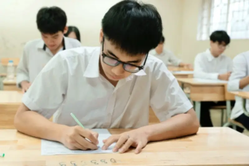 Kỳ thi tốt nghiệp THPT 2026: Môn Ngoại ngữ dẫn đầu số lượng đăng ký