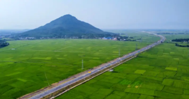 Khai thác 22km đầu tiên của cao tốc Khánh Hòa - Buôn Ma Thuột