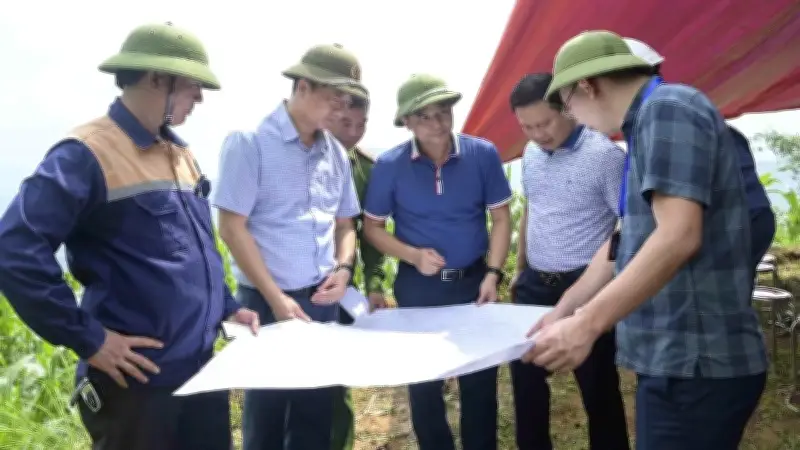 Khôi phục mốc giới khu vực khai thác khoáng sản tại Lào Cai