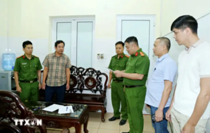 Khởi tố 32 bị can trong đường dây làm giả bệnh án để trốn tránh chấp hành án