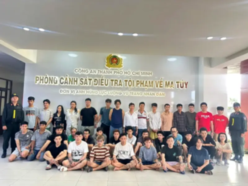 Khởi tố ca sĩ Long Nhật, Sơn Ngọc Minh cùng 70 đối tượng trong đường dây ma túy