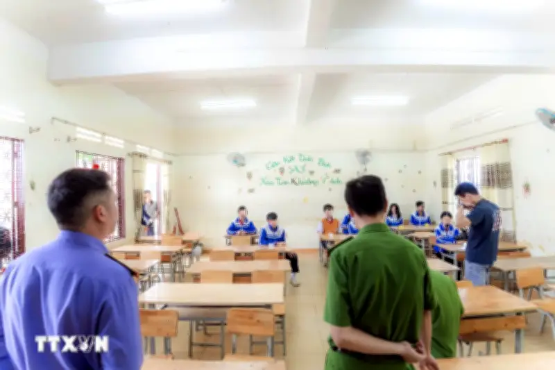 Khởi tố vụ bạo lực học đường khiến nam sinh lớp 8 tự tử