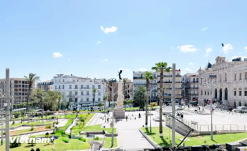 Khám phá Oran Paris thu nhỏ giữa lòng Bắc Phi