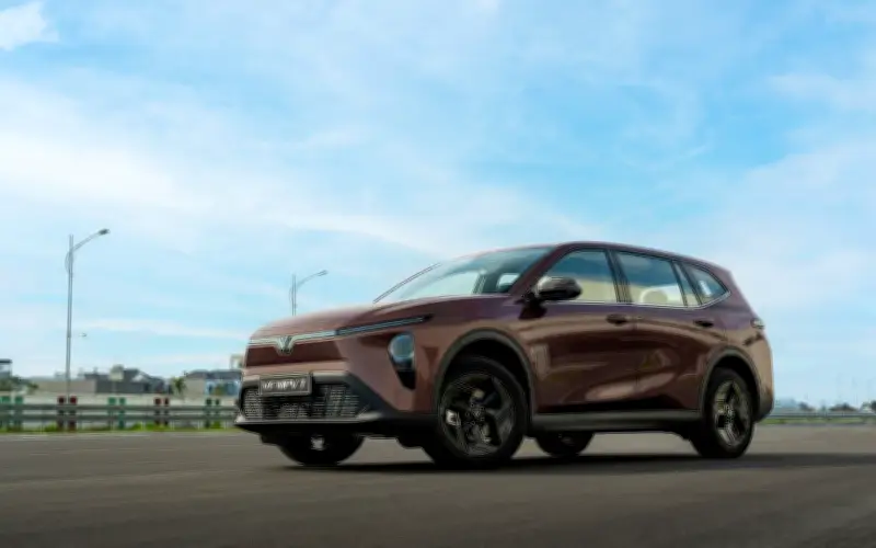 Không gian rộng thoáng, tiện nghi đa dạng trên VinFast VF MPV 7