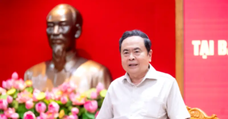 Kiểm tra đánh giá cán bộ phải thực chất, tránh hình thức, nể nang