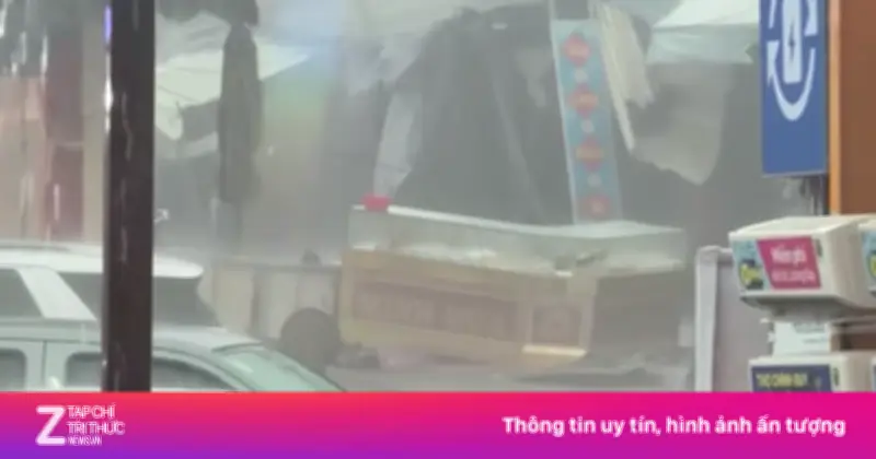 Kinh chú mặt trăng cổ bị thổi bay 2 tỷ đồng từ tiệm vàng