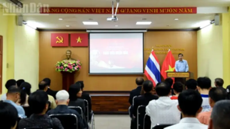 Kiều bào tại Thái Lan tưởng nhớ Chủ tịch Hồ Chí Minh nhân 135 năm ngày sinh