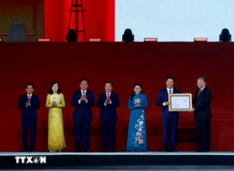 Lễ công bố Nghị quyết của Quốc hội về thành lập thành phố Đồng Nai