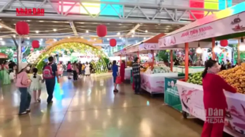 Lễ hội trái cây Nam Bộ 2026 thu hút đông đảo du khách tại Suối Tiên