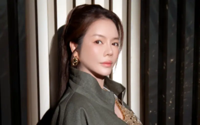 Lý Nhã Kỳ: 'Nữ đại gia' showbiz Việt chi 50 tỷ đồng mỗi mùa Cannes
