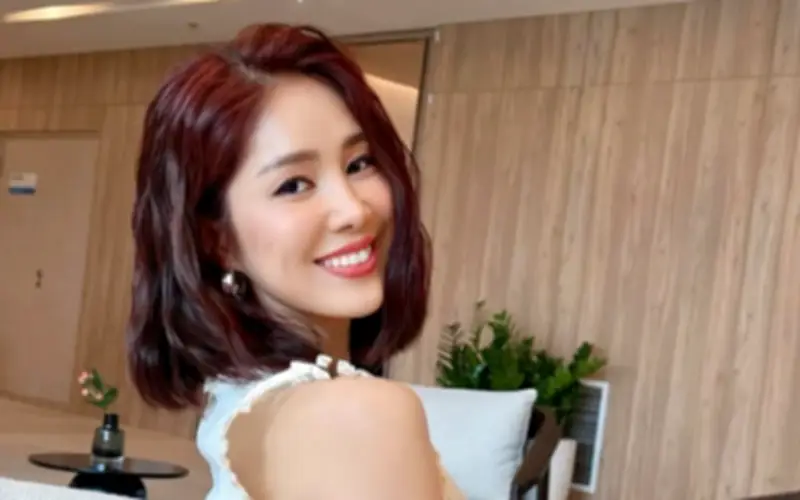Lê Phương tuổi 40: Tài sản lớn nhất là gia tài nghệ thuật