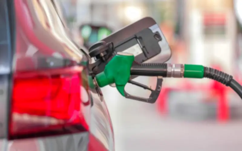 Lai Châu: Bắt giám đốc cửa hàng Petrolimex vì bán dầu giả, tham ô tài sản