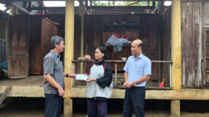 Lốc xoáy làm tốc mái 20 ngôi nhà tại Hướng Hiệp, may mắn không thiệt hại người