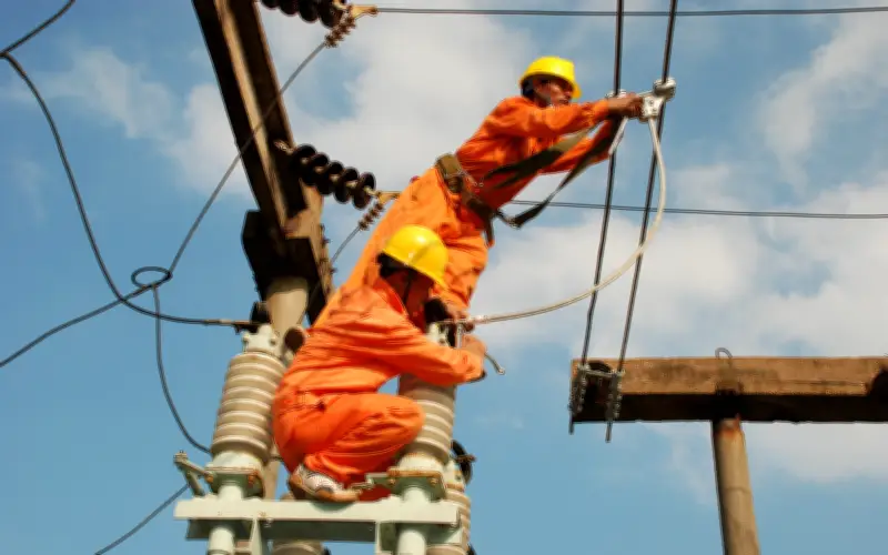 Lịch cúp điện Vĩnh Long, Trà Vinh từ 13-17/5/2026: Hàng loạt khu dân cư mất điện 10-14 tiếng/ngày để sửa chữa