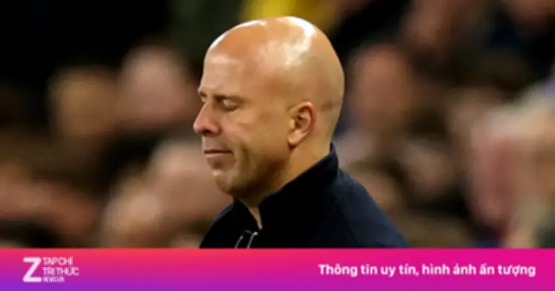 Liverpool xem xét sa thải HLV Slot sau mùa giải thất vọng