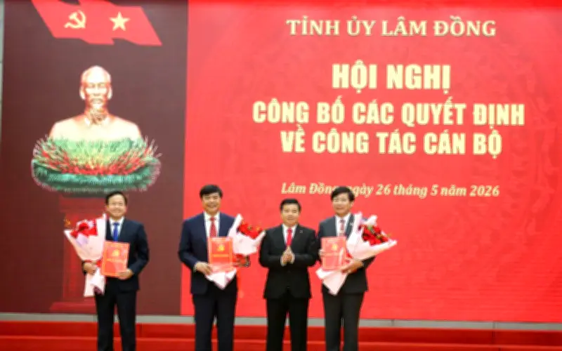 Lâm Đồng điều động, bổ nhiệm 10 cán bộ quản lý