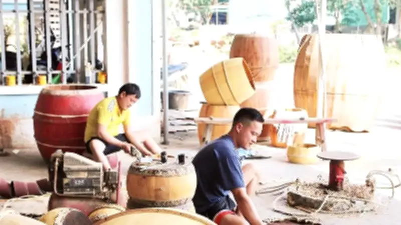 Làng trống Đại Đồng: Nhịp búa giữ hồn quê giữa thời đại mới