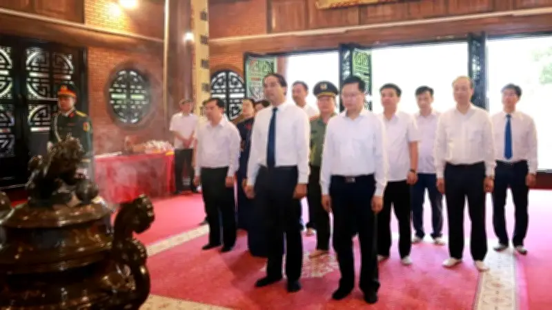 Lãnh đạo tỉnh Thái Nguyên dâng hương tại các di tích lịch sử