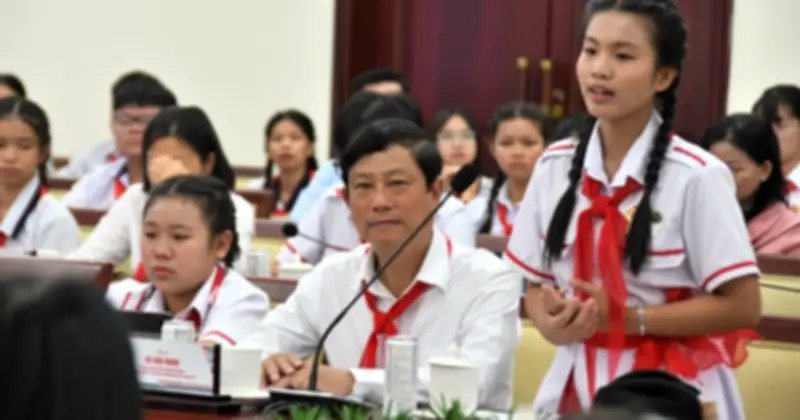 Lãnh đạo TP.HCM bất ngờ trước những đề xuất sâu sắc của thiếu nhi